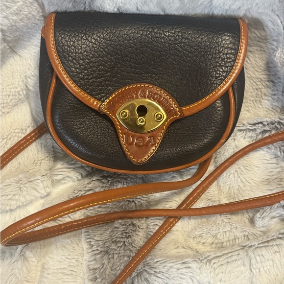 Dooney & Bourke Handbags - Dooney & Bourke - Calvary Body Bag/Belt Bag Navy Vintage - EUC R74